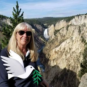 Meet your Posher, Charlene